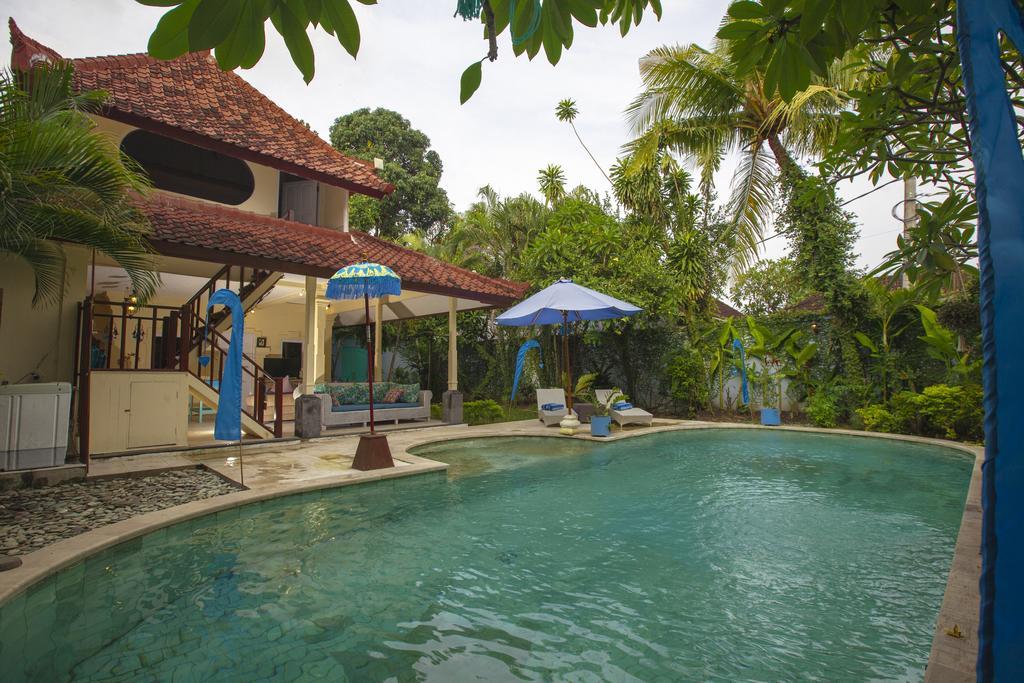Villa Alam Biru Gardenia Семиньяк Экстерьер фото