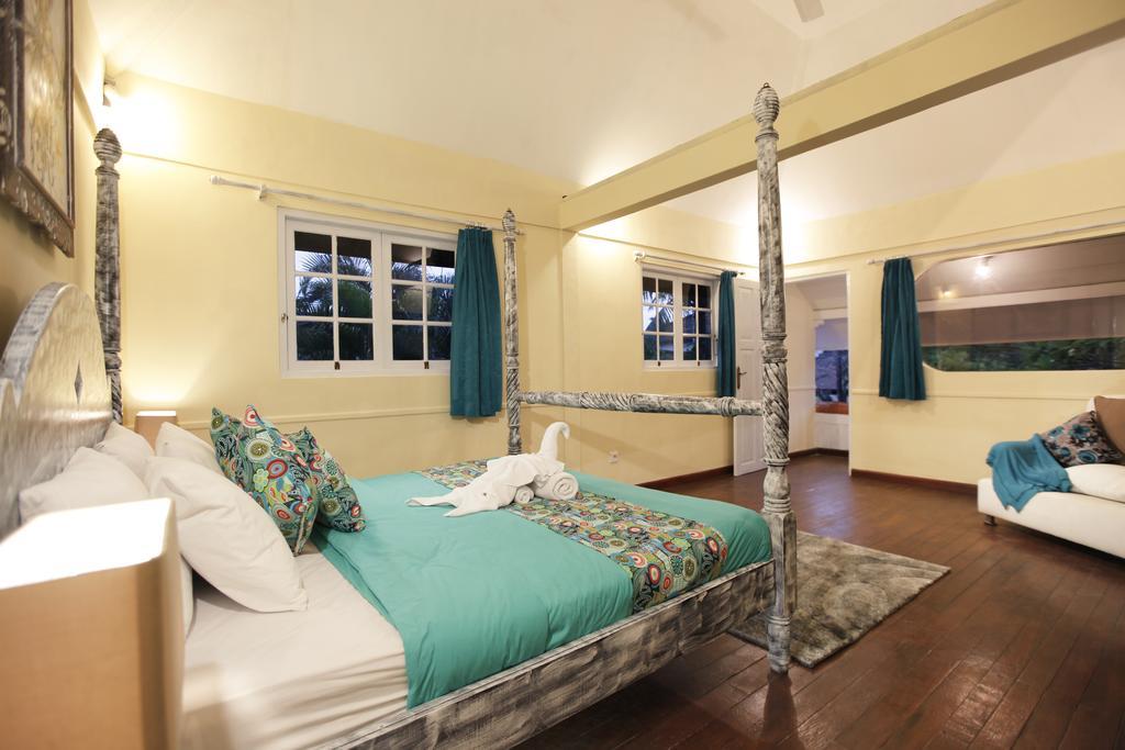 Villa Alam Biru Gardenia Семиньяк Экстерьер фото